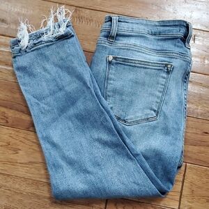 Judy Blue Taylor Distressed Capri Fit Jeans